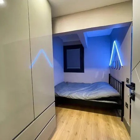 Apartment Luxury Furnished Garden Floor Istanbul