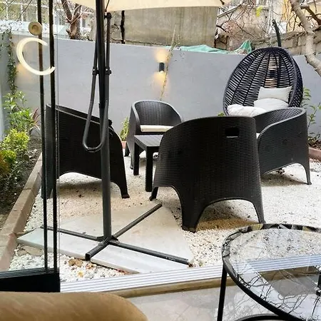 Luxury Furnished Garden Floor Apartament